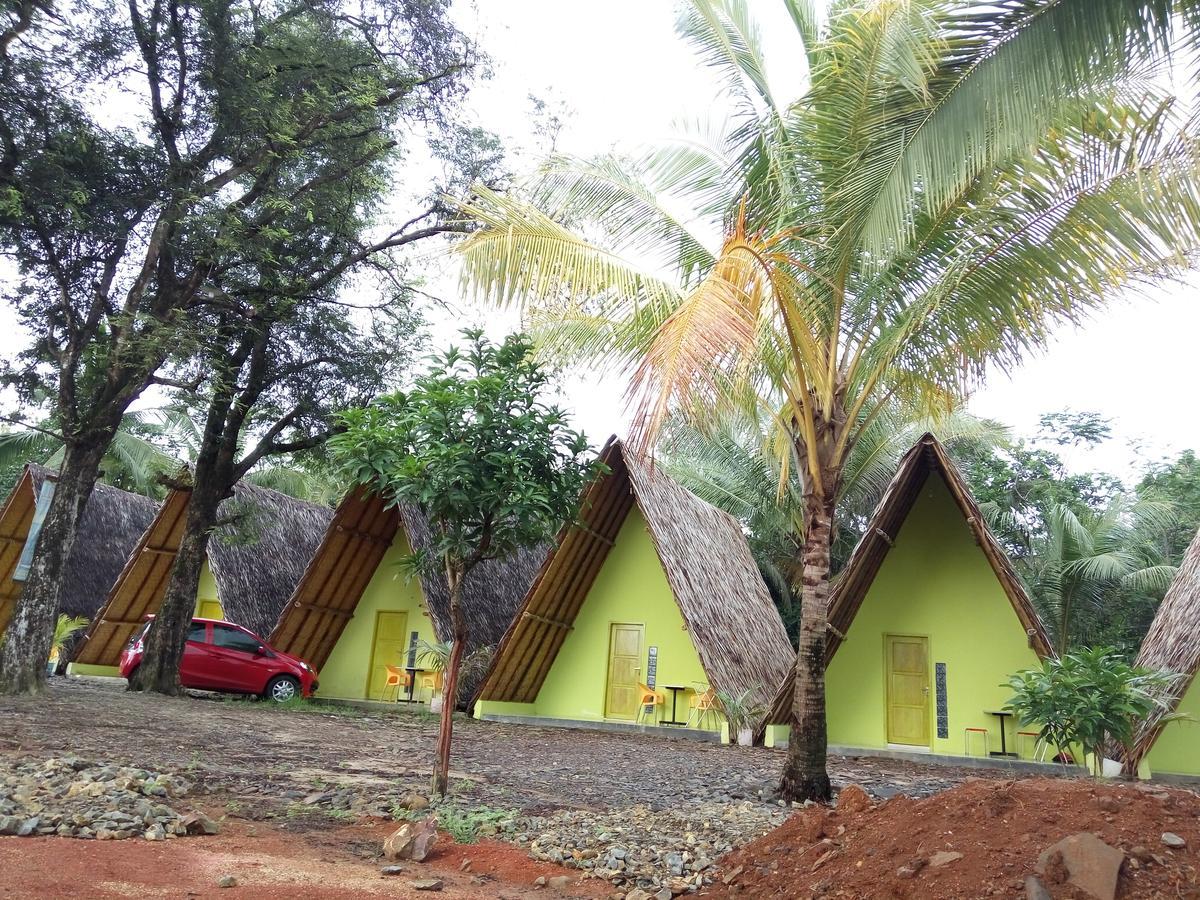 Bunar Tunggal Villa N Resto Anyer Exteriér fotografie